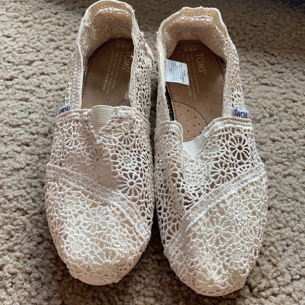 White lace toms shoes